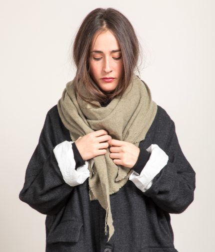 FELTED TRIANGLE SCARF SW